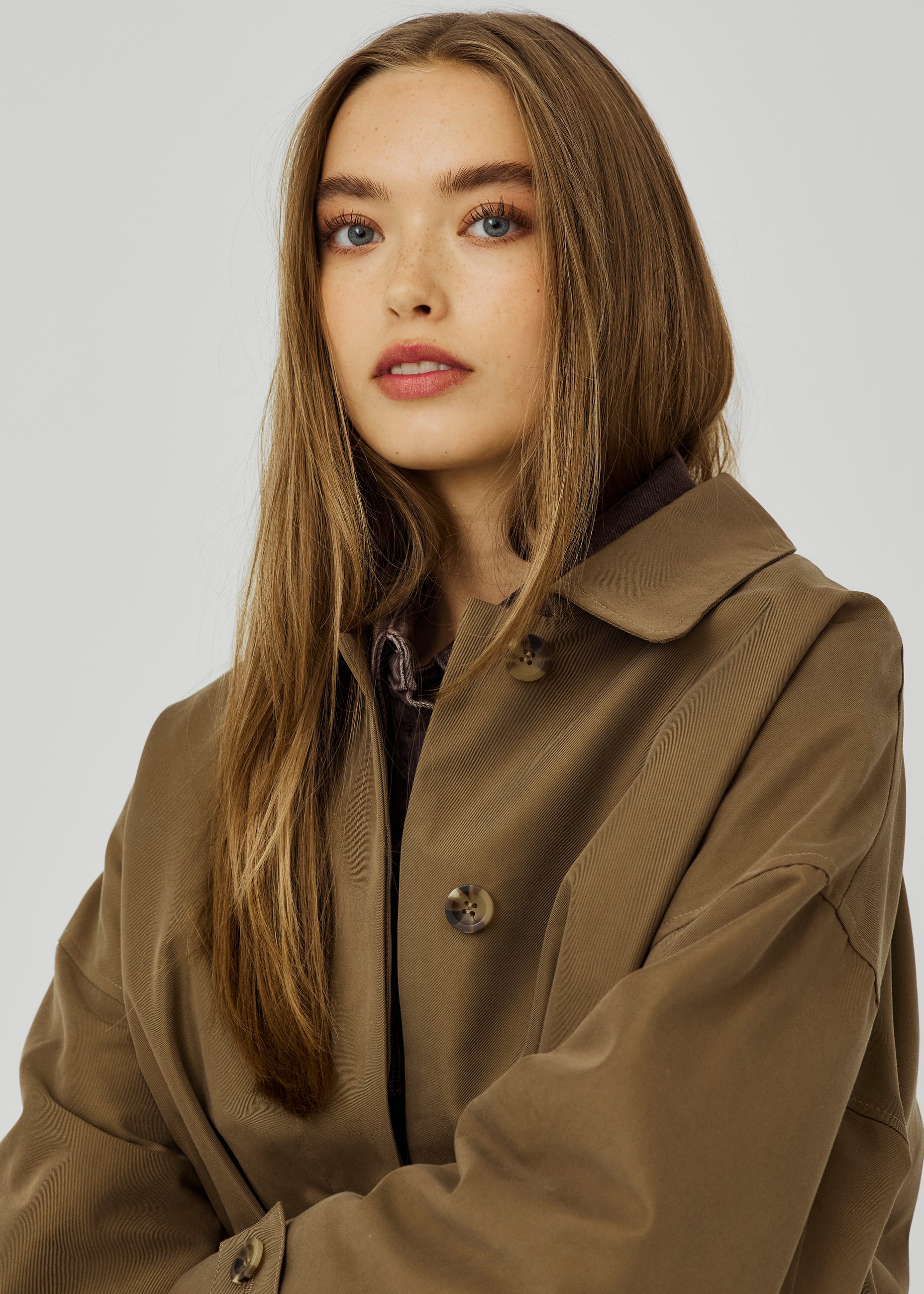 Vana Trench Coat