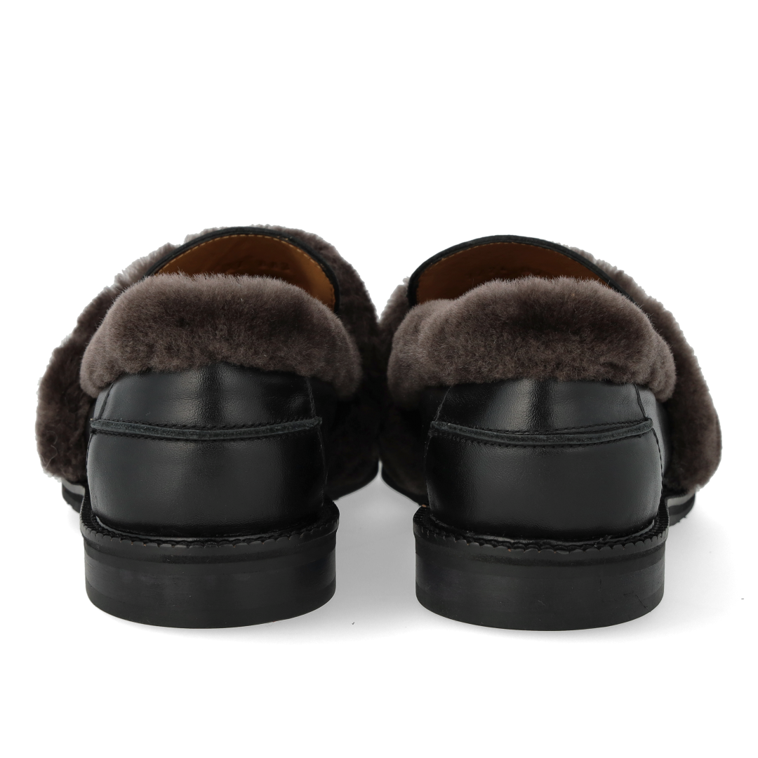 Loafer With Fur detail
