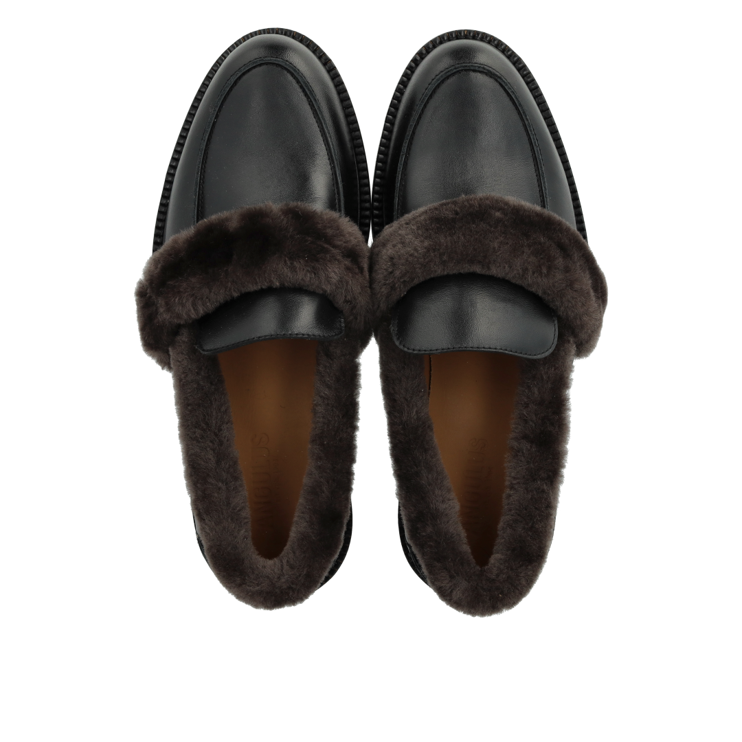 Loafer With Fur detail