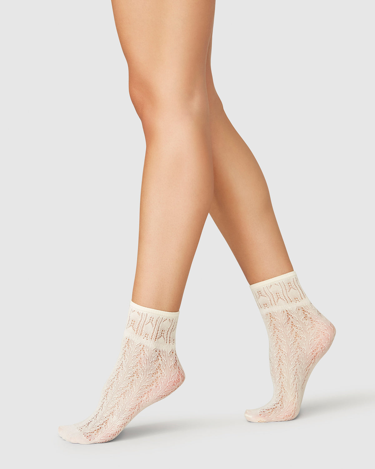 Erica Crochet Socks - Ivory