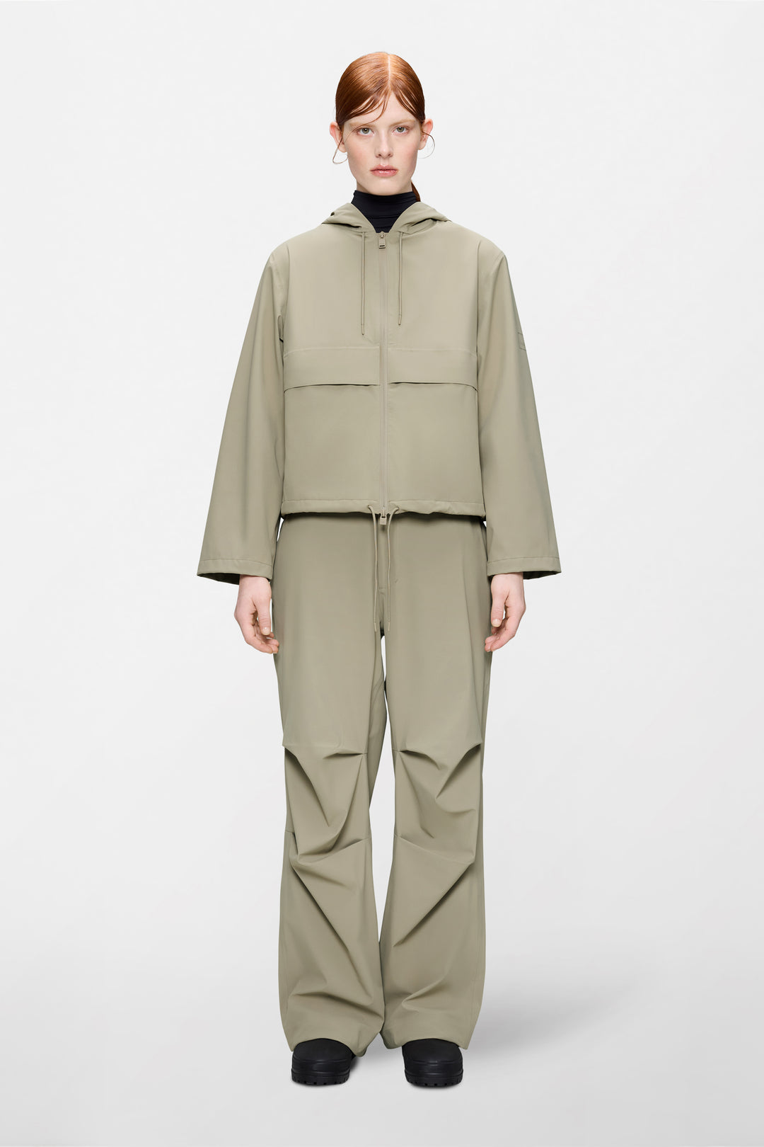 Suva Hardshell Short String W Jacket, Beige
