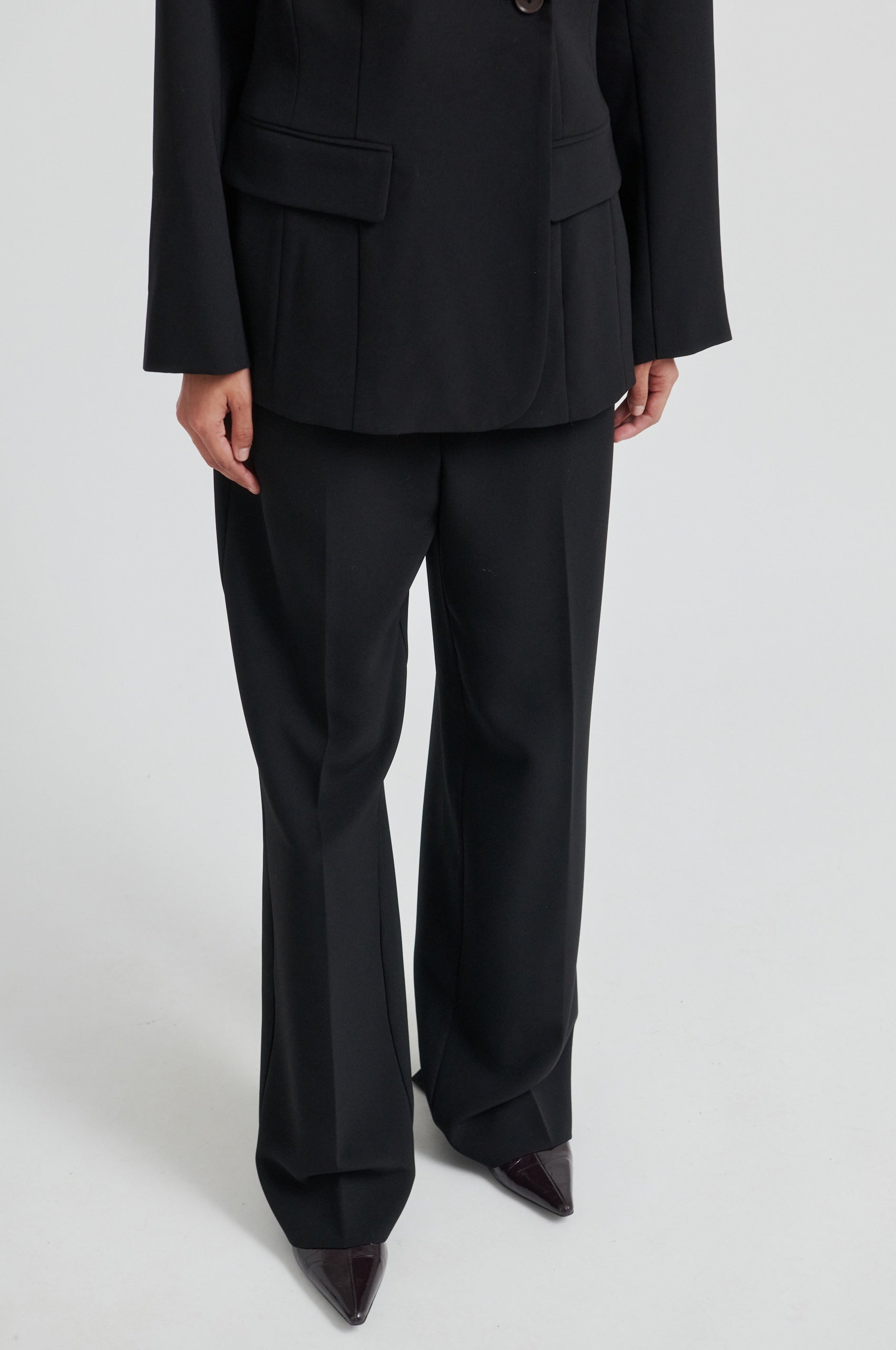 Fique Classic Trousers, Black