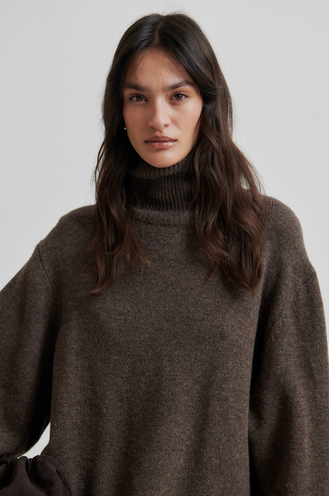 Alpha Knit T-Neck - Dark Brown Melange