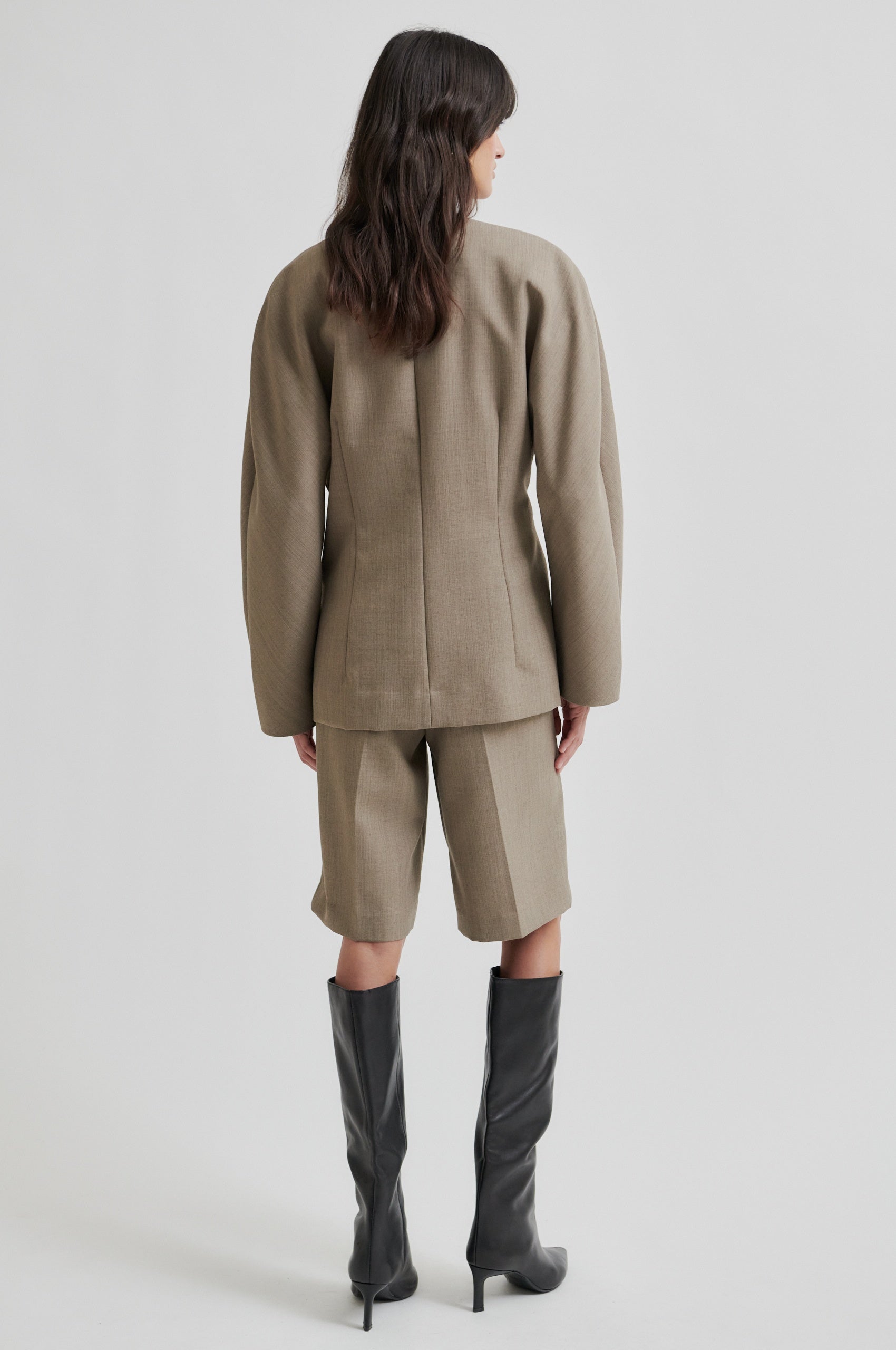 Levelup Tailored Shorts, Mid Brown Melange