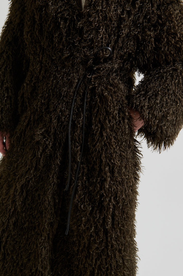 Ophie Coat, Delicioso