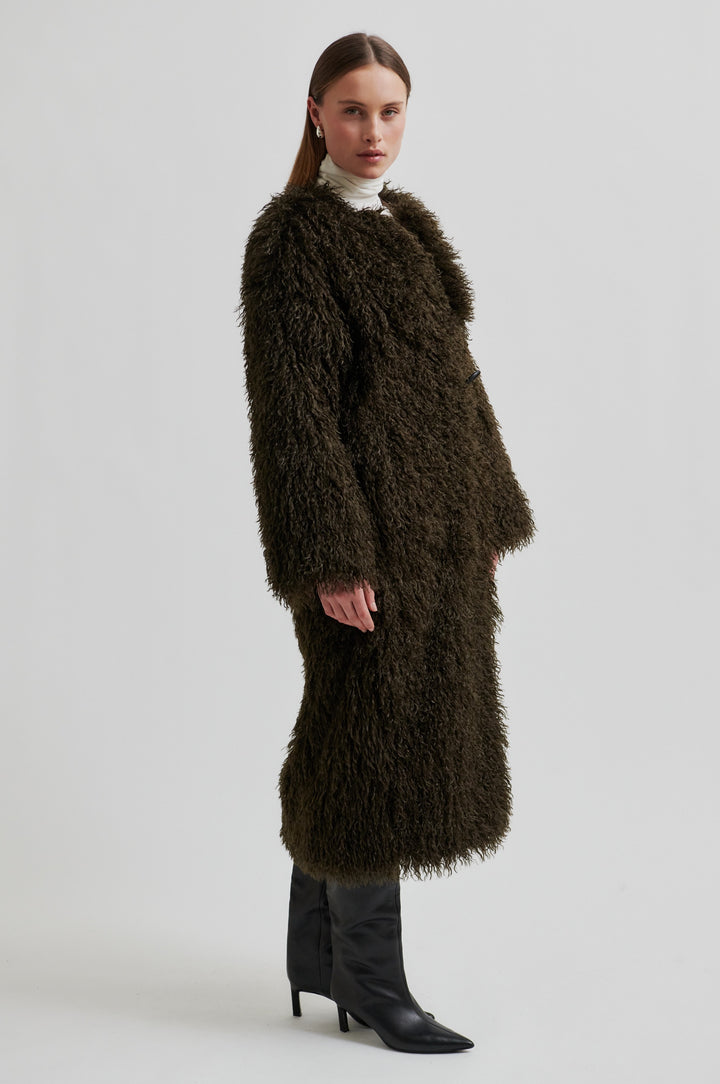 Ophie Coat, Delicioso