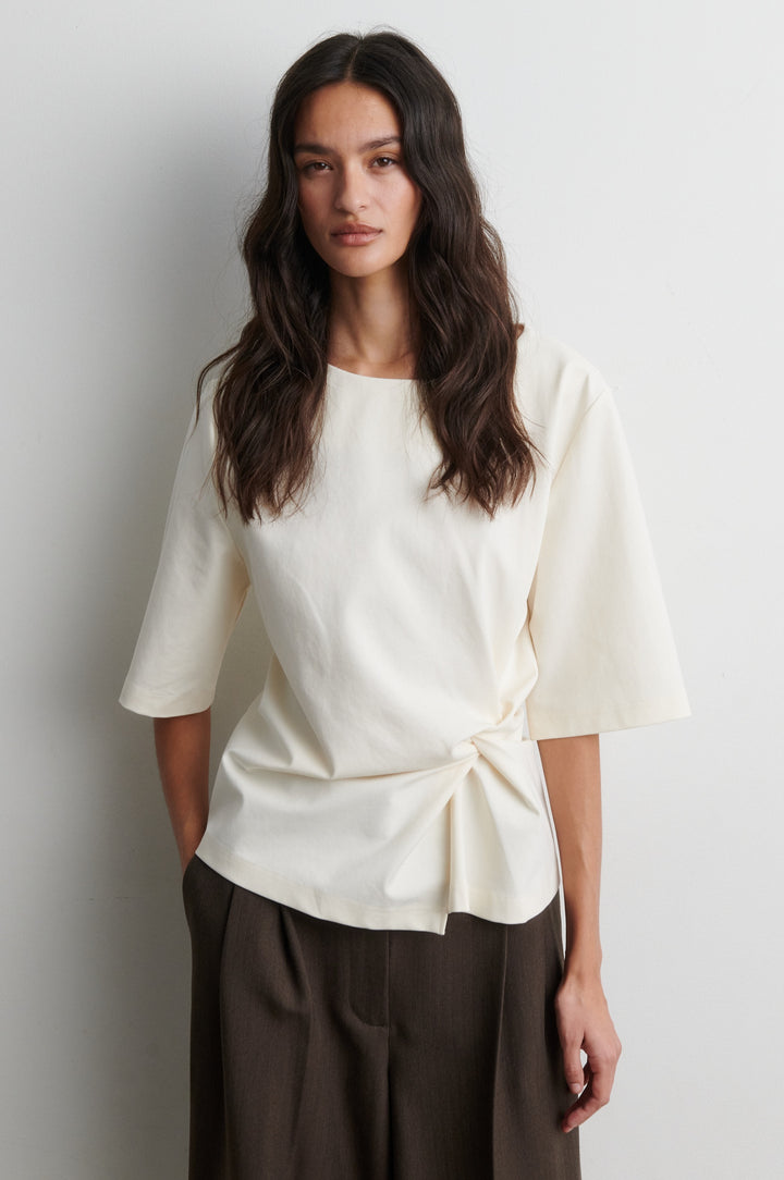 Arkai Drape Tee - Eggnog