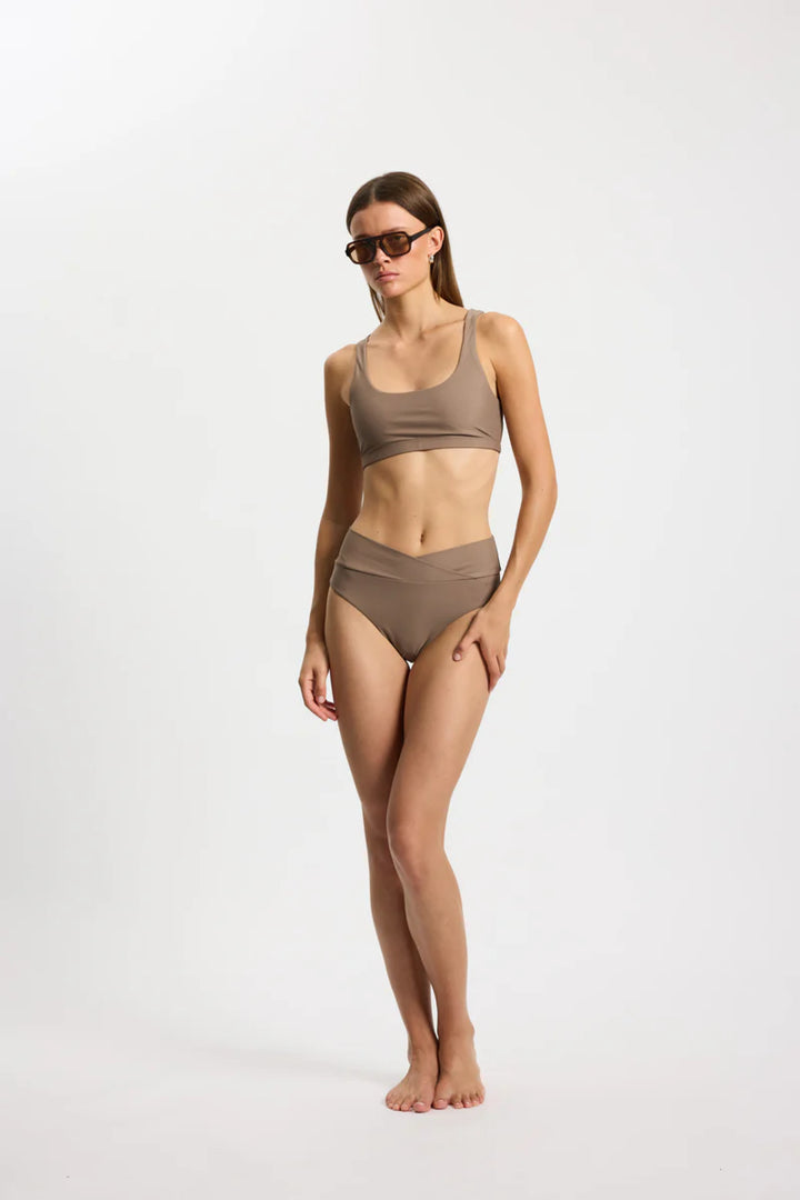 Bikini Bottom Brief Bay, Walnut