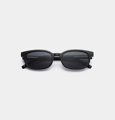 Charlie, Black