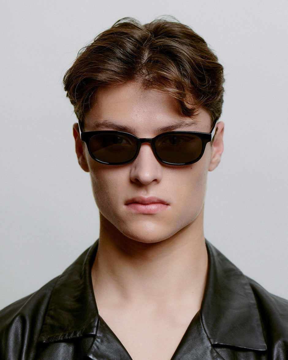 Charlie, Black