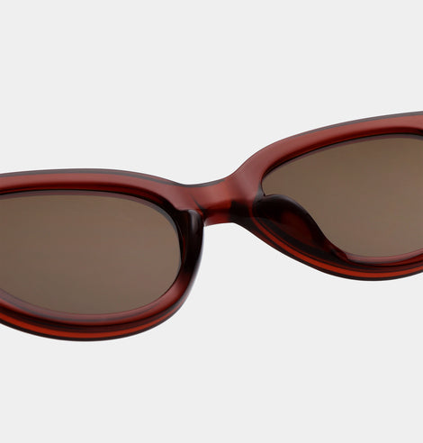 Winnie, Brown Transparent