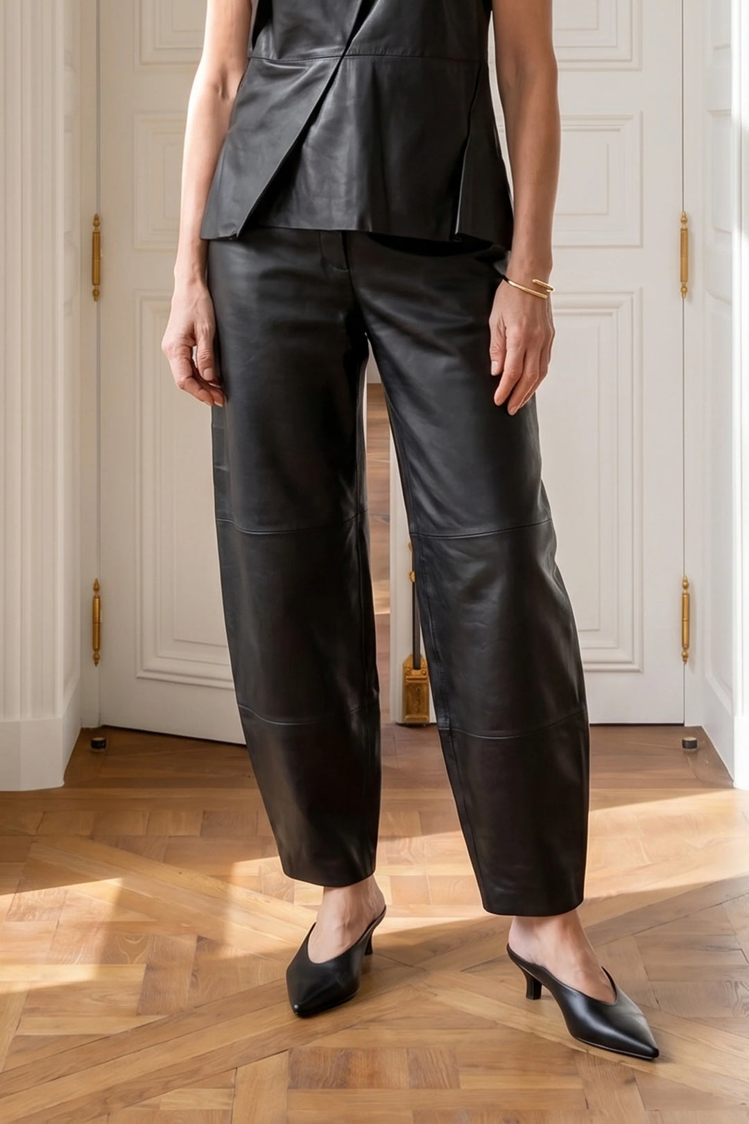 Lily Barrel Leather Pant - Black