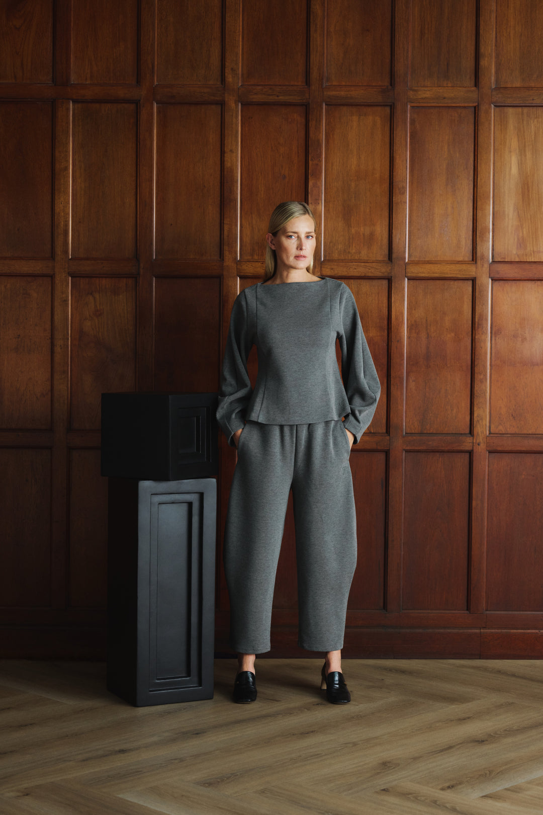 Avalon Fitted Blouse - Black
