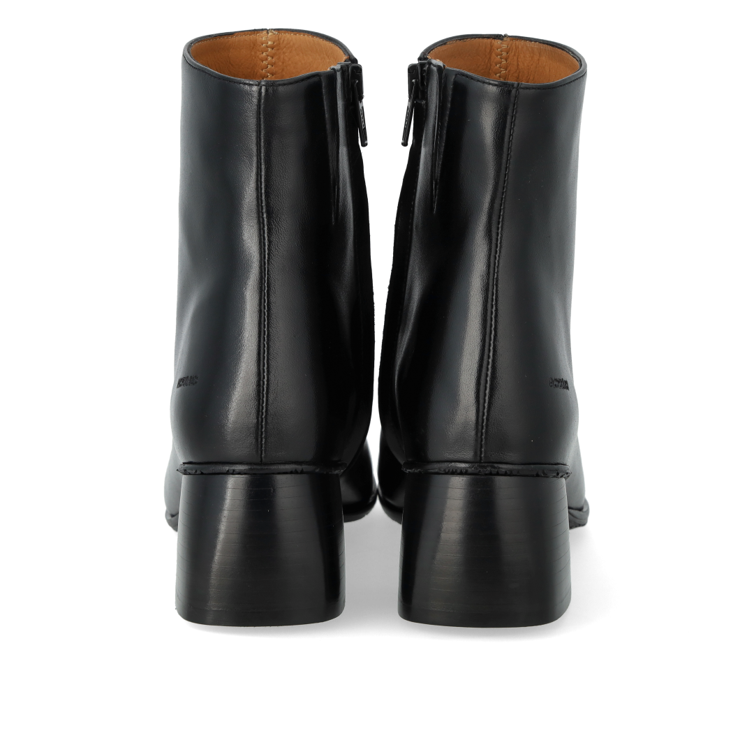 Sculptural Heeled Boots - Black