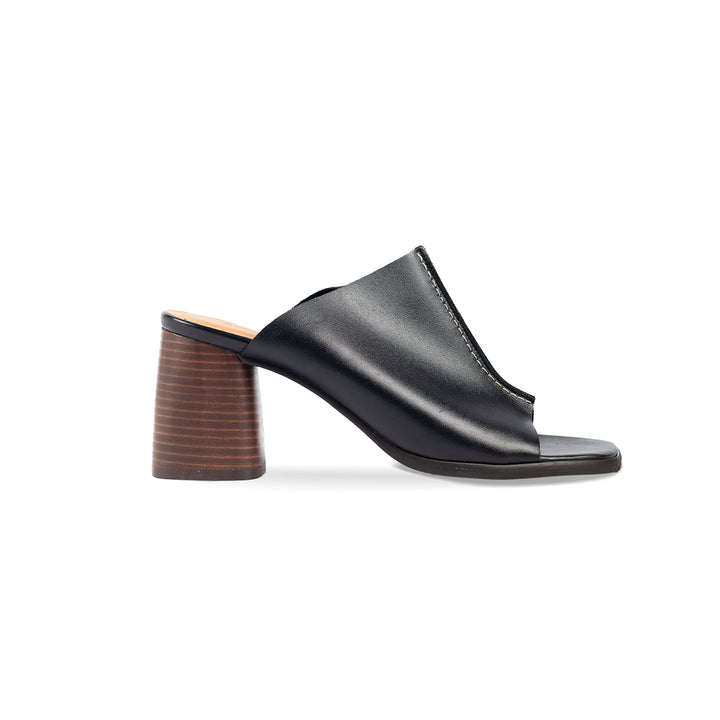 Mule with sculptural heel, Black