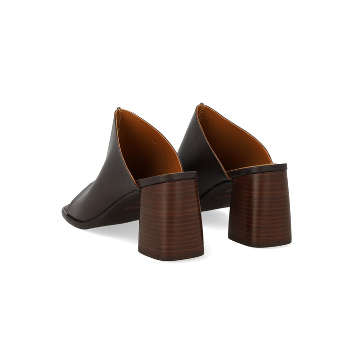 Mule with sculptural heel, Dark Brown