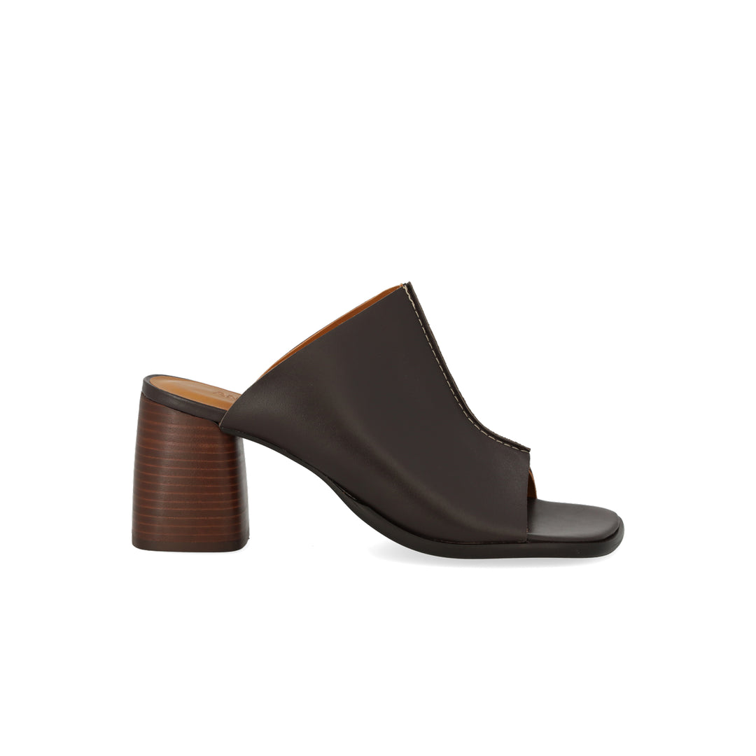 Mule with sculptural heel, Dark Brown