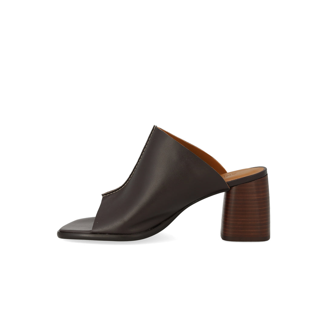 Mule with sculptural heel, Dark Brown
