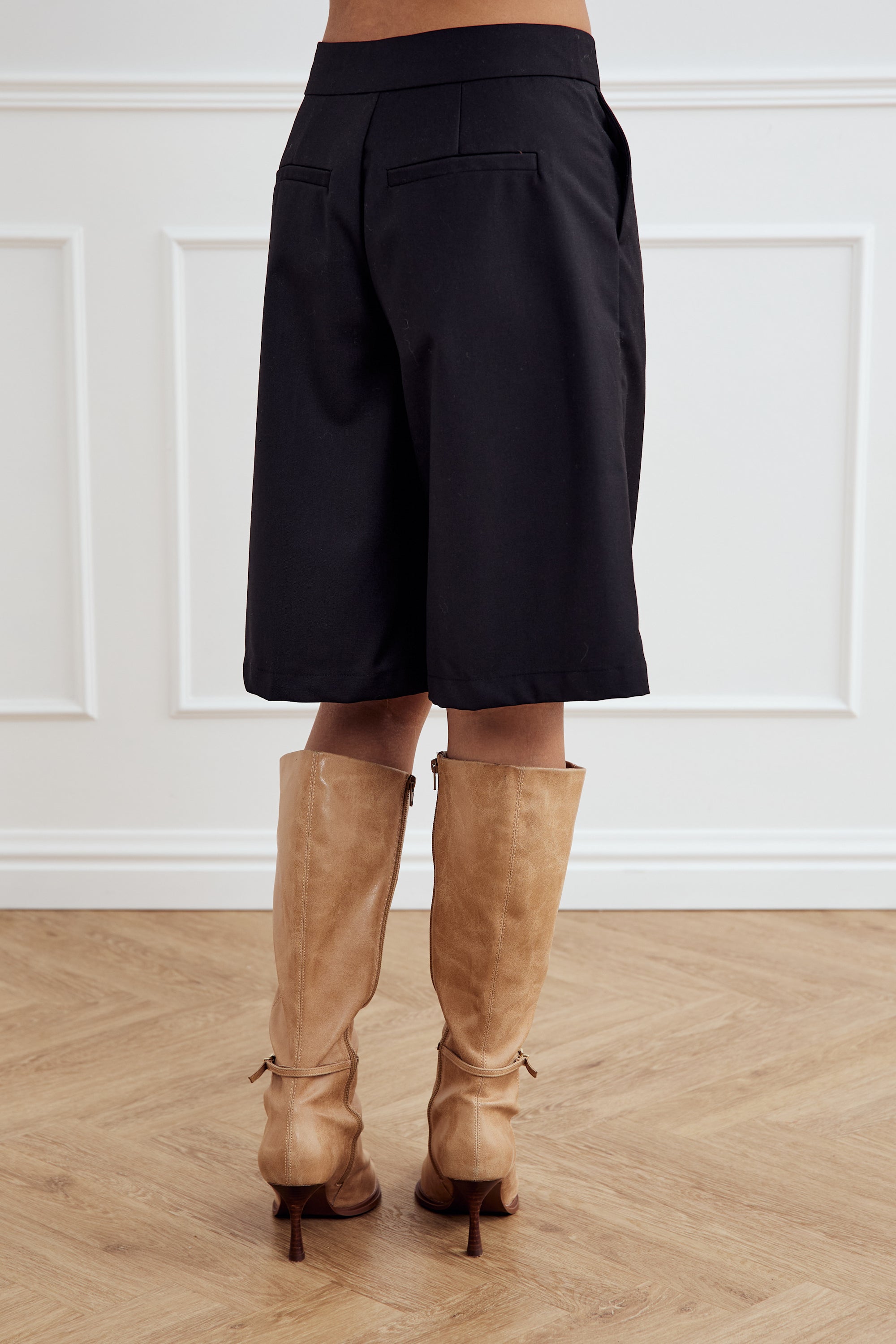 Kaziana Shorts, Black