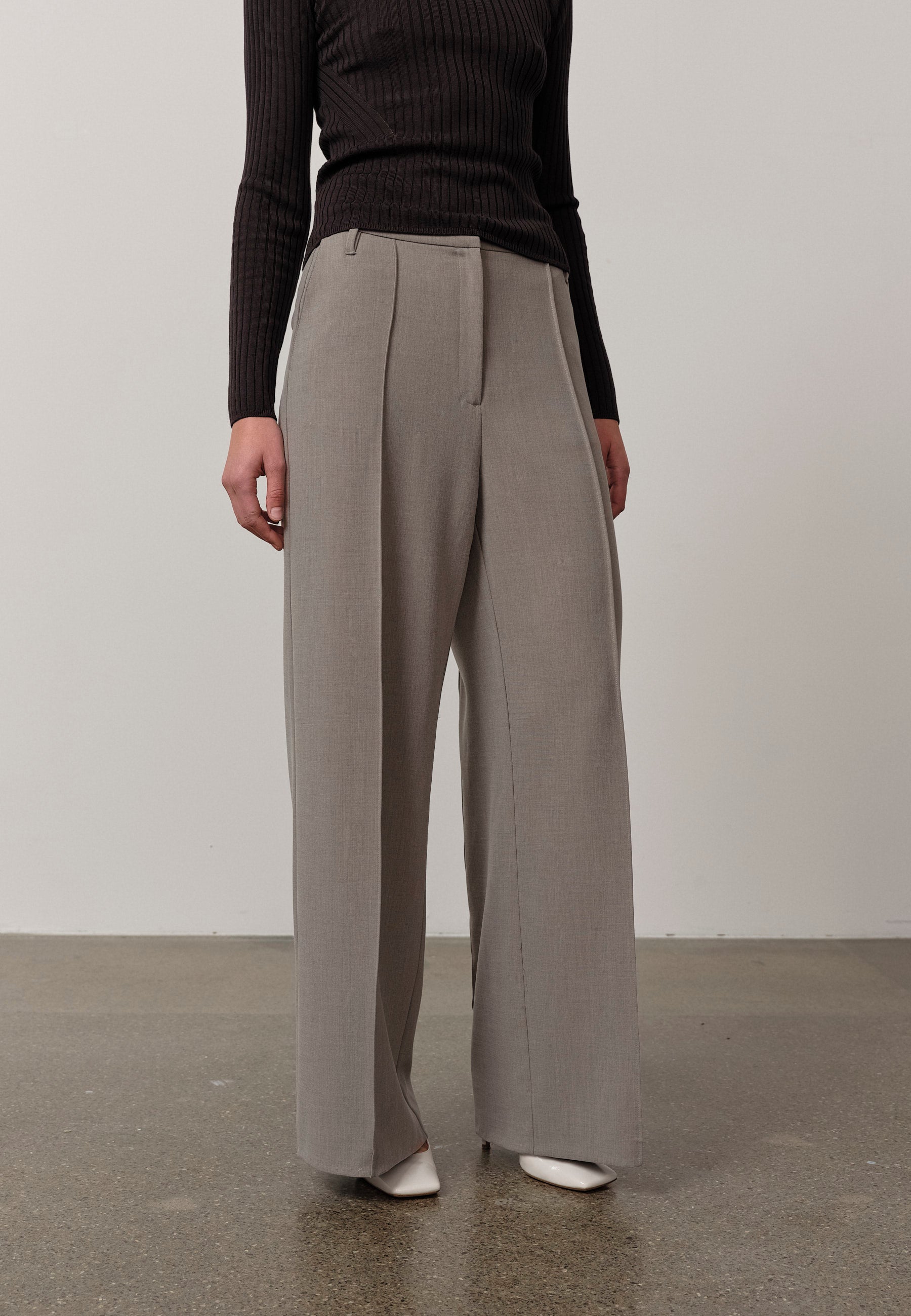 Kimberly Pants, Light Grey