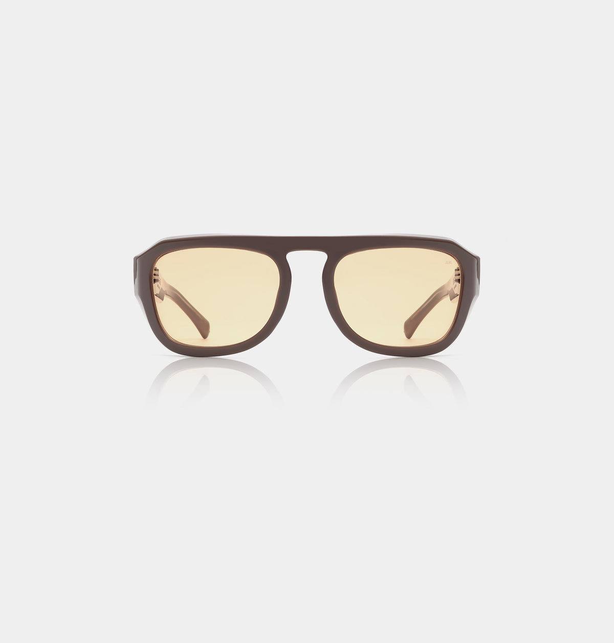 Max, Chocolate Yellow