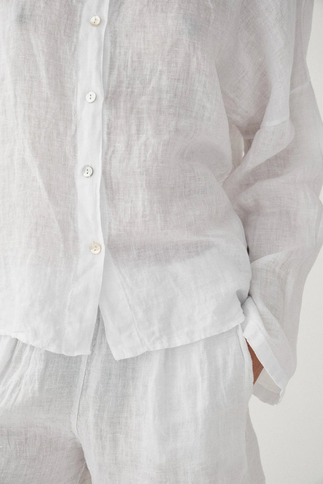 Layne Shorts, White