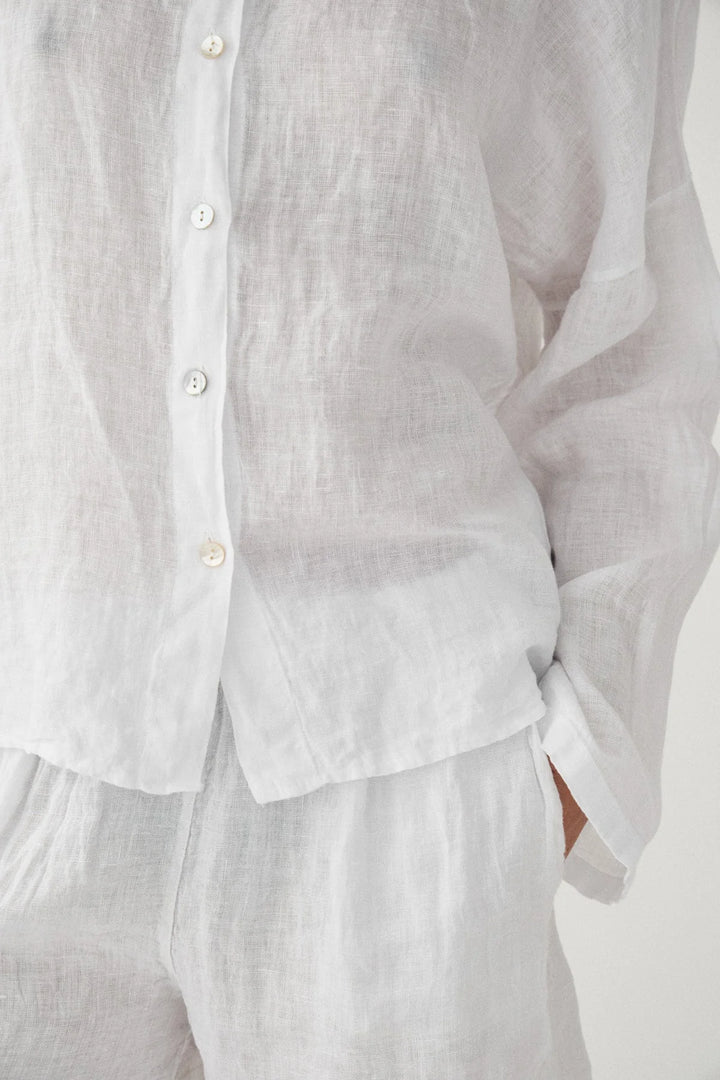 Layne Shorts, White
