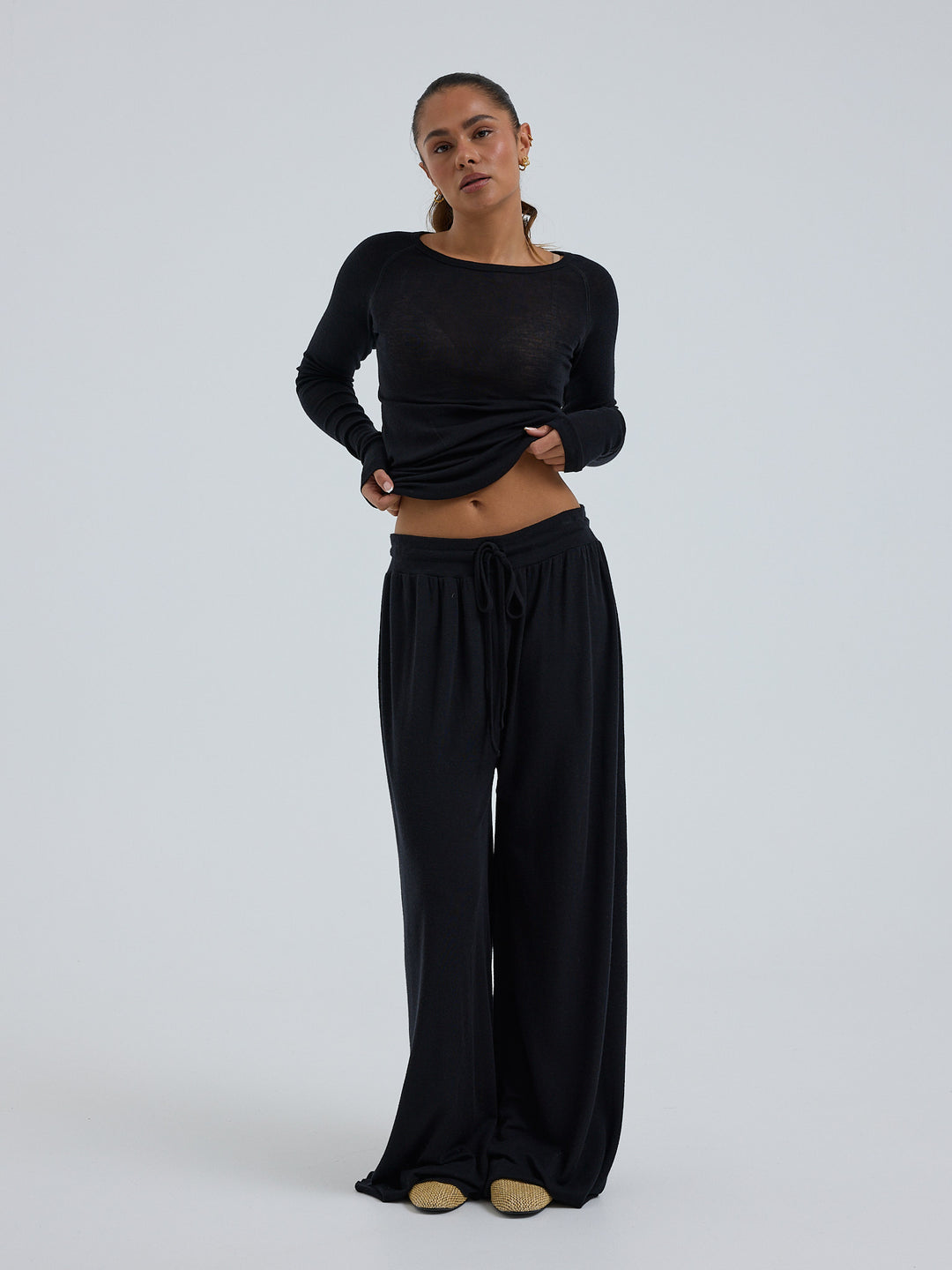 Woolen Barbera, Black