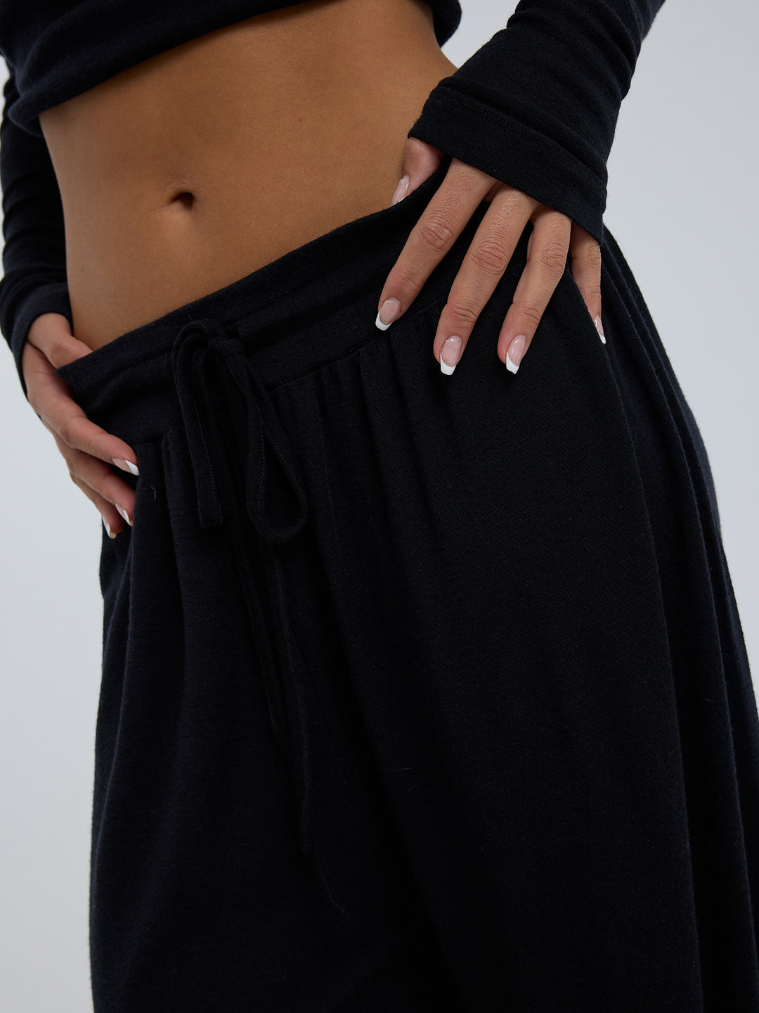 Woolen Barbera, Black