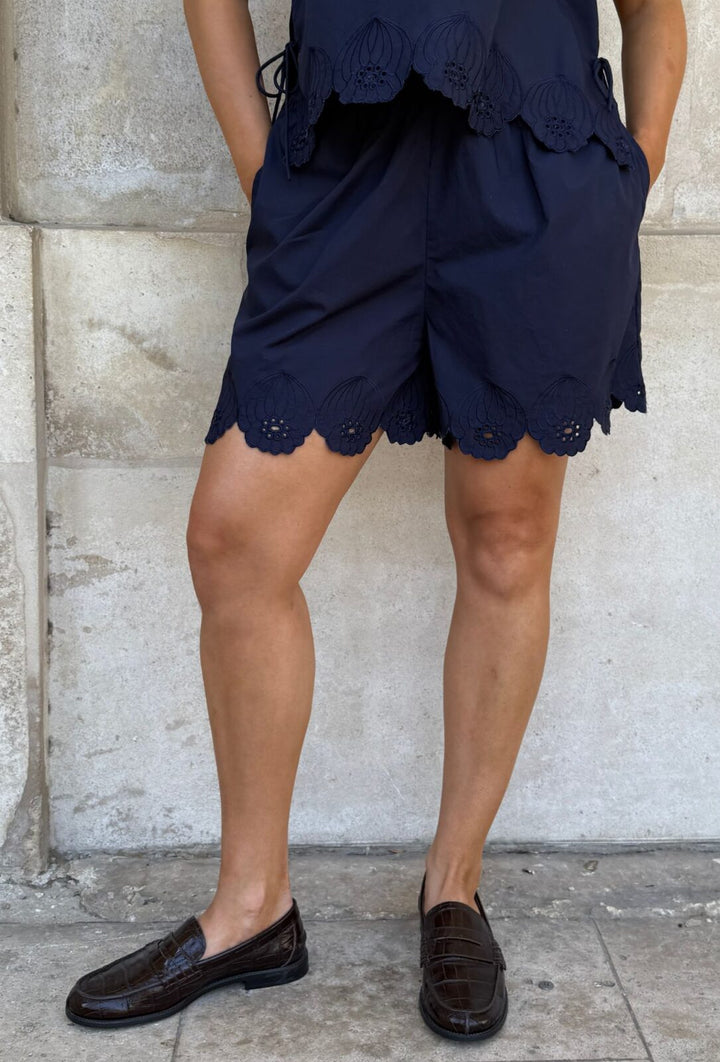 Saga Shorts, Navy